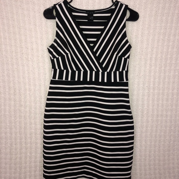 Ann Taylor Dresses & Skirts - Ann Taylor Striped Dress Size S
